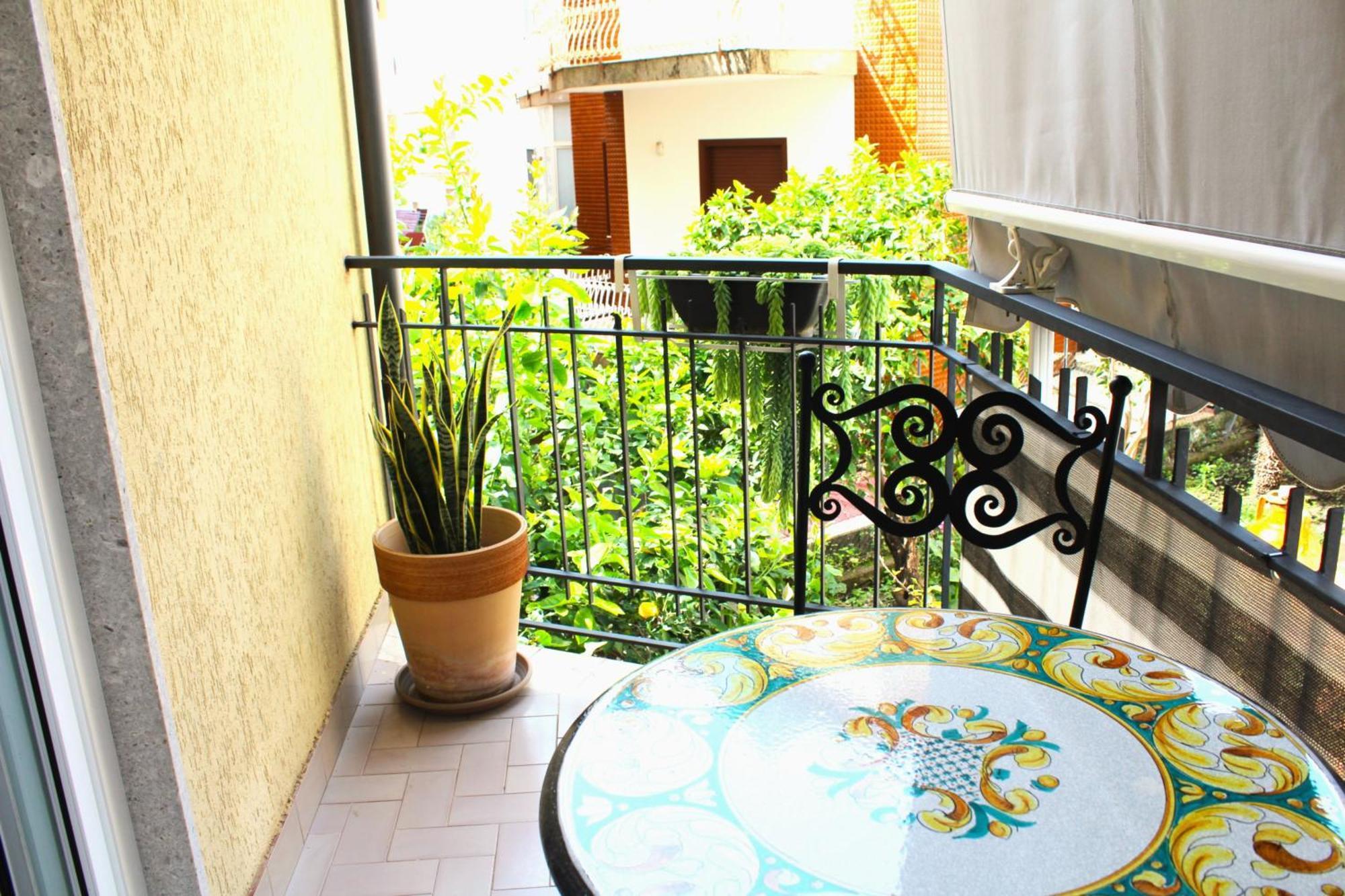 Anto'S Apartment - Giardini Naxos Eksteriør bilde
